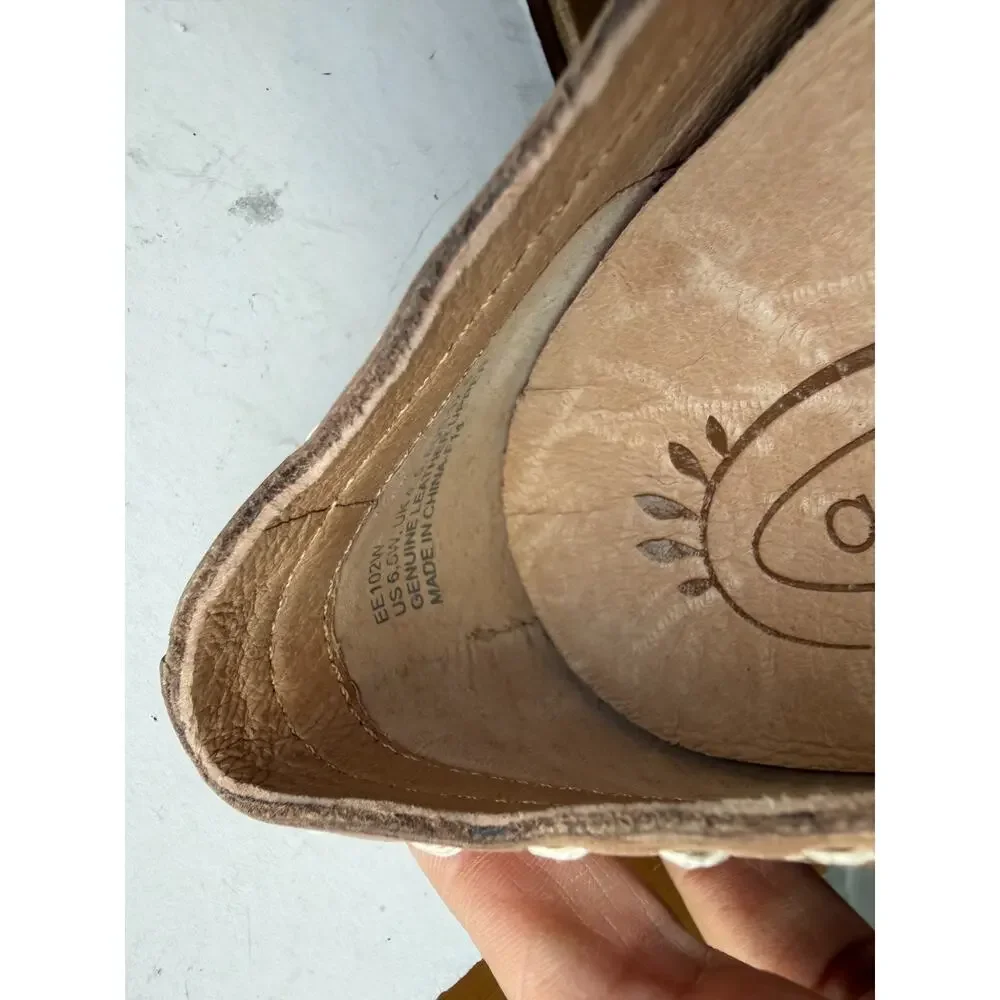 Aetrex Women's Comfortable orthotic arch support Mary Jane Shoes Beige Sz 6.5 W